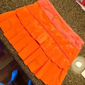 NWOT Lululemon Skirt Size:4Regular
